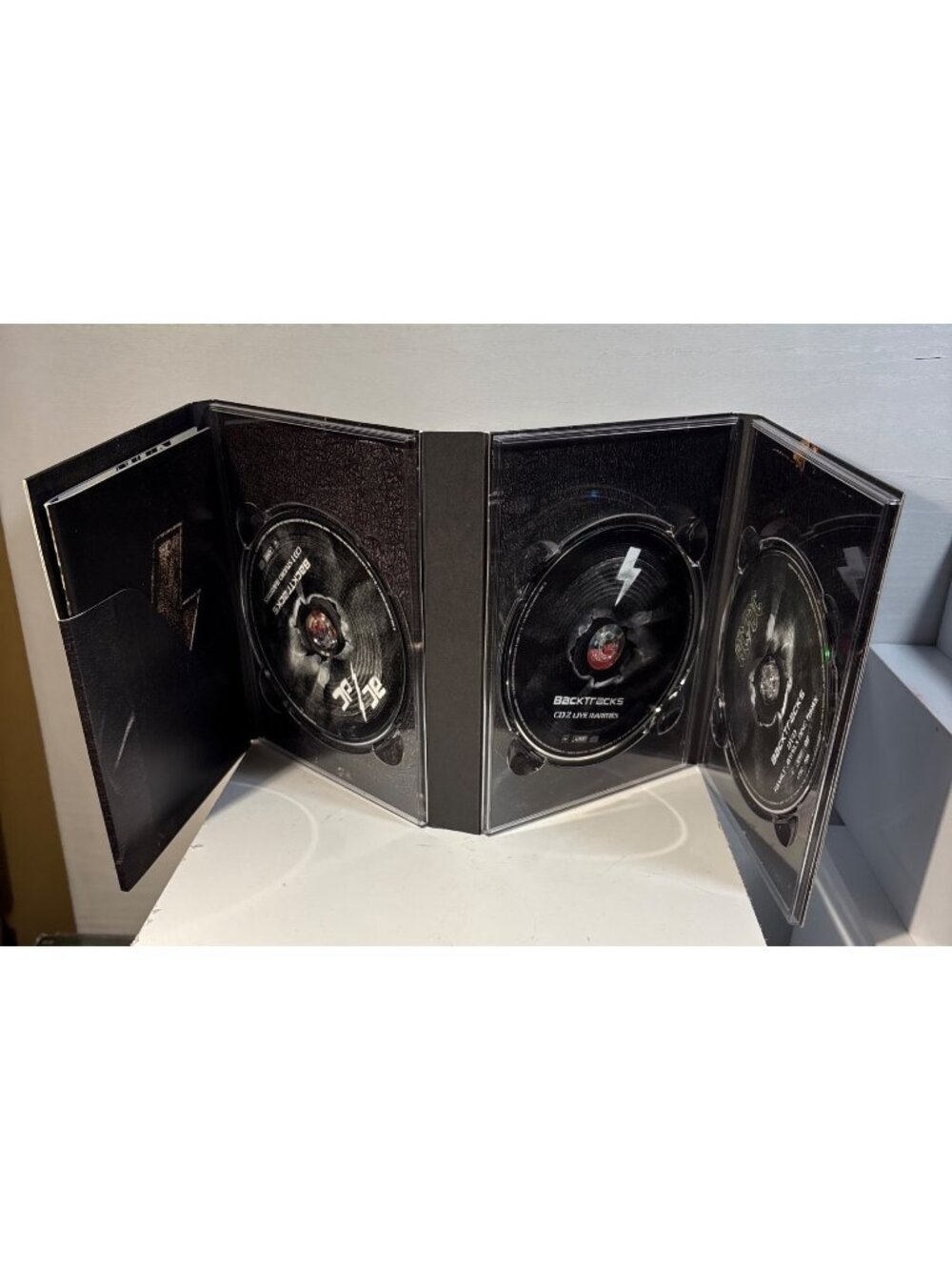 AC/DC Backtracks 2 CDs & DVD (NTSC) 2009 Boxed Set With Booklet - Picture 7 of 10